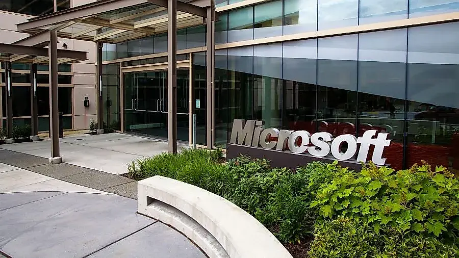 Microsoft прекращает работу с китайскими инженерами для поддержки военных технологий США
