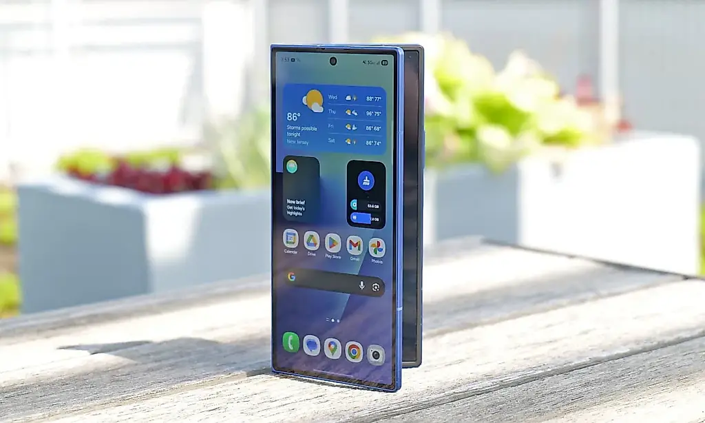 Samsung Galaxy Z Fold 7's display is rated to withstand 500,000 folds