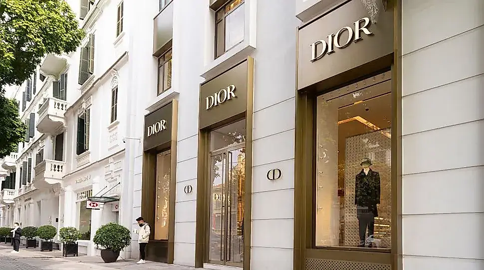 Dior сообщает о масштабной утечке данных клиентов