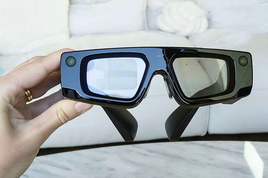 AR-очки от Snap: легкие и умные или просто очередная шутка?
