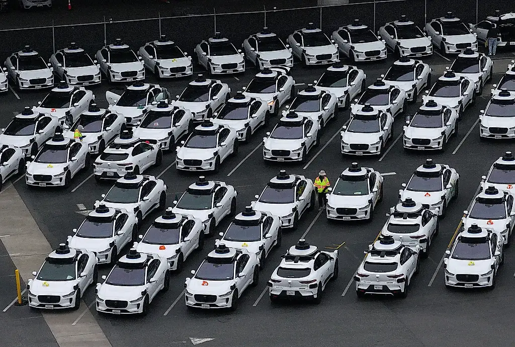 Waymo: Роботакси завоевывают Калифорнию с небывалыми темпами