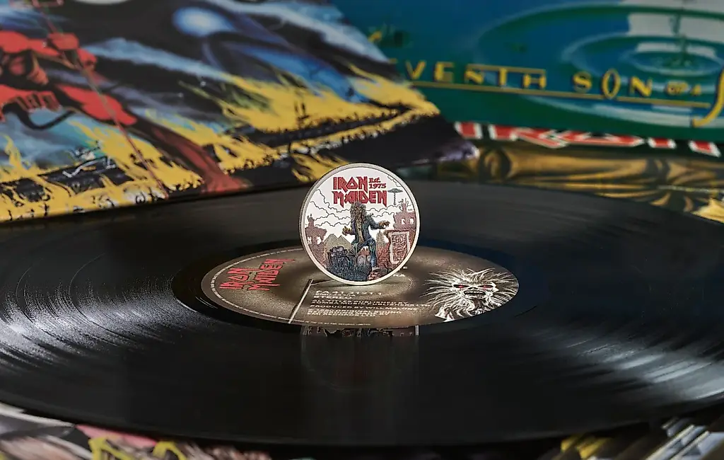 Королевский монетный двор Великобритании посвятил монету Iron Maiden