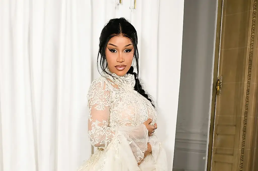 Cardi B и Young Thug: Дружба против битвы за даты релизов