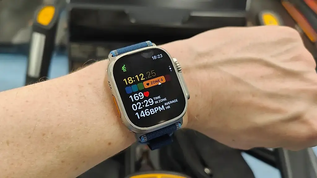 Apple Watch Ultra 3 против "золотого стандарта": есть ли смысл платить за новый датчик?