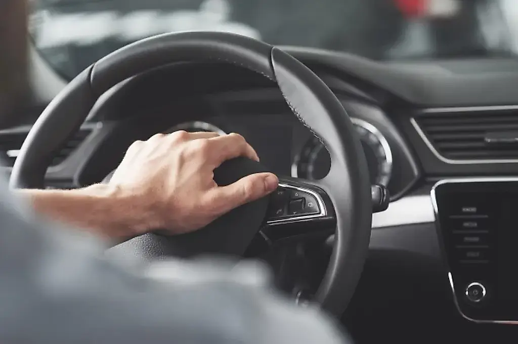 Передача руля детям: автолюбители под угрозой штрафов