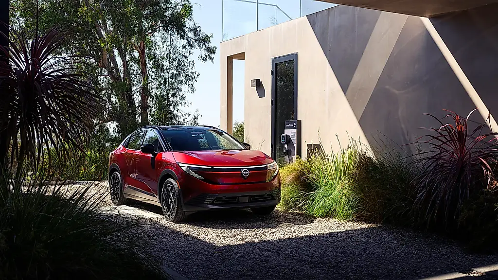 Новый Nissan Leaf: самая дешёвая электрокар в США — шанс для компании