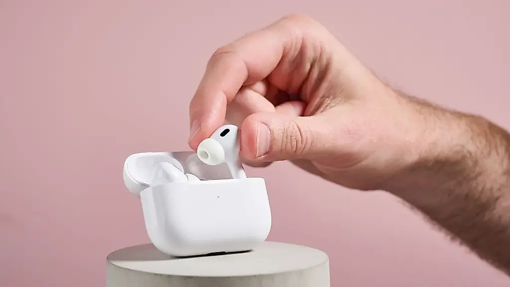 AirPods Pro 3: теперь с пульсометром и AI-коучем?