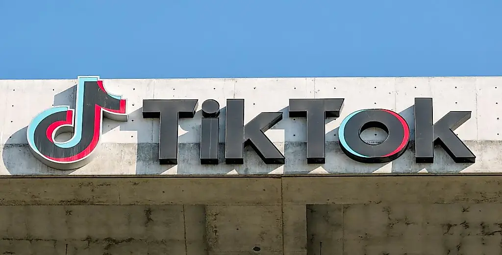 Голосовые, фото и видео в TikTok: теперь это чат, а не просто лента