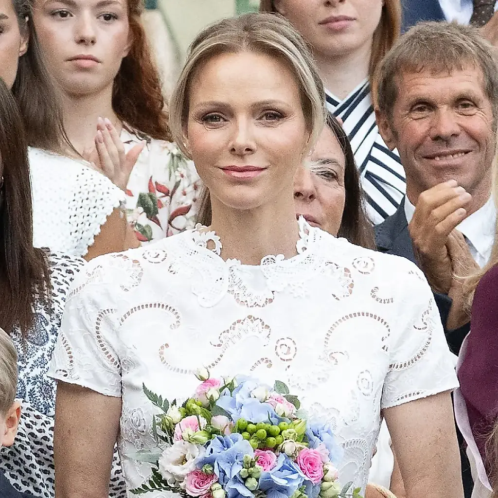 Принцесса Шарлен сменила Барби на кружево: кровавый завтрак в Монако