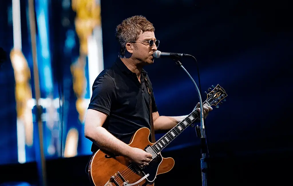 Муза Oasis объявилась в Лос-Анджелесе: как Мелисса Лим спасла группу, а теперь светится на реюнионе