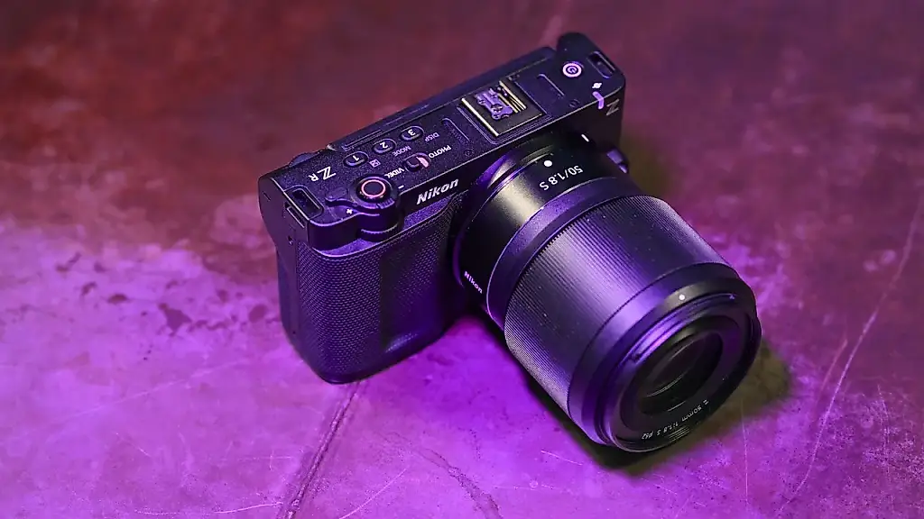 Nikon ZR: мизерная кинокамера на стероидах