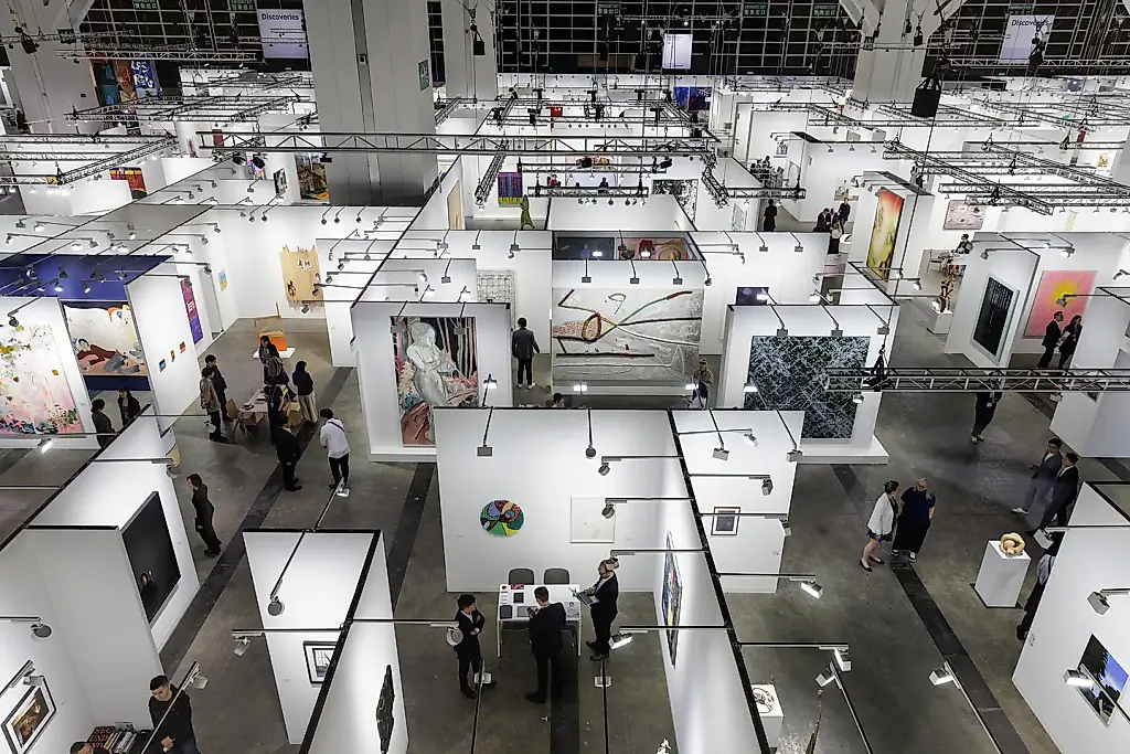 Art Basel Hong Kong 2026: рекордная география и новая кровь на крупнейшей арт-ярмарке Азии