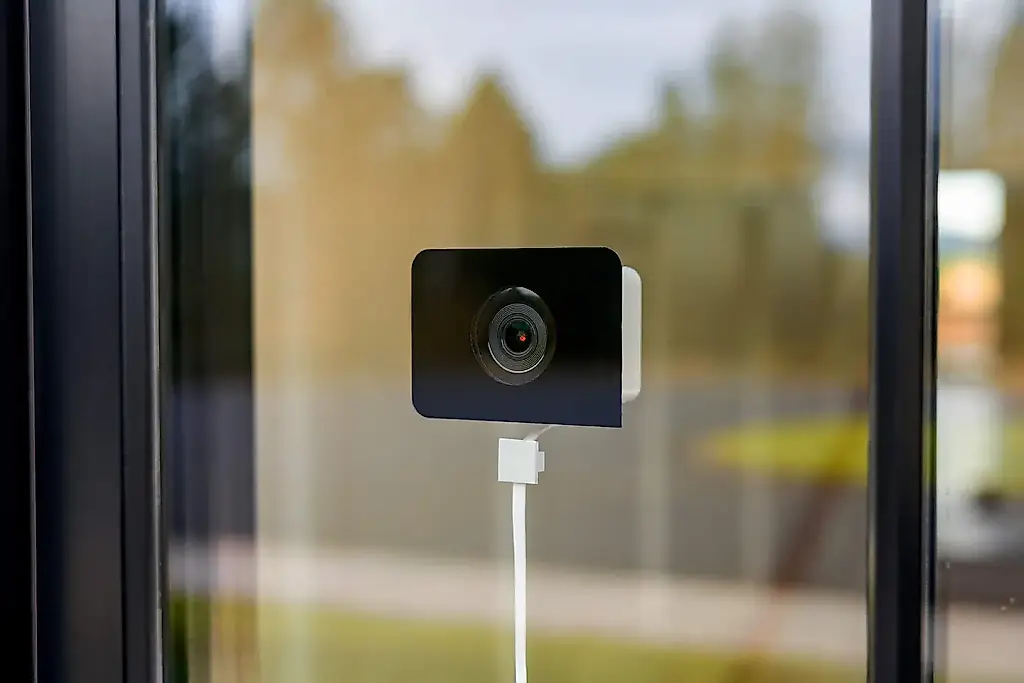 Wyze представила необычную домашнюю камеру для окон