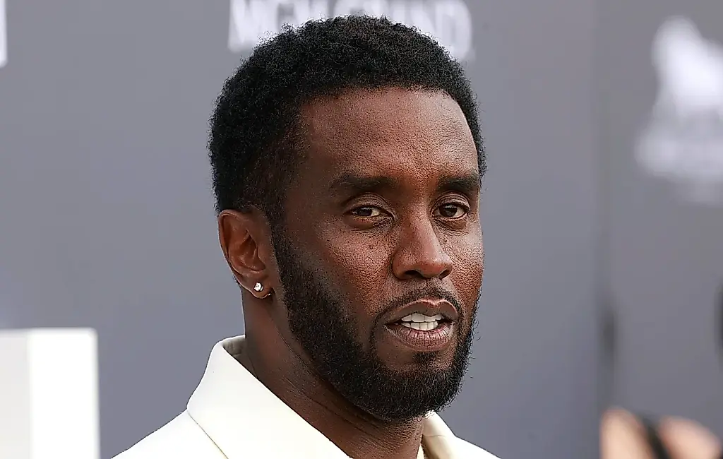 Юристы Дидди наступают на Netflix: обвинения 50 Cent и разборки за "украденные" кадры