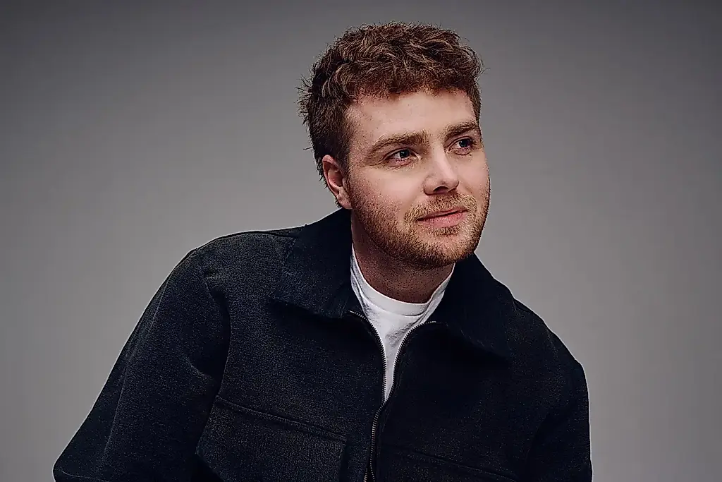 Alex Warren и NF взрывают детский чарт Gabb Music в ноябре 2025