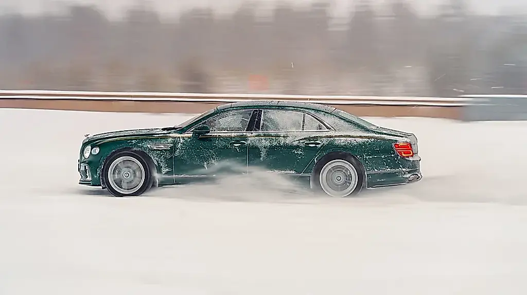 Bentley поставила рекорд возле полярного круга