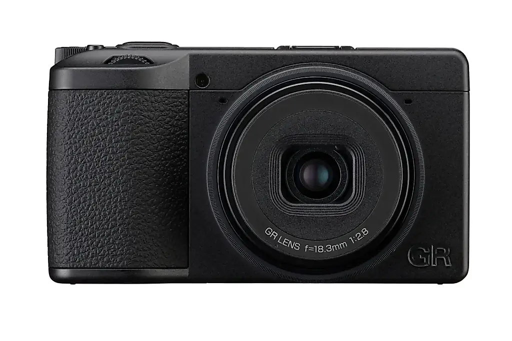 Ricoh представит свою первую монокамеру для фотографов-энтузиастов
