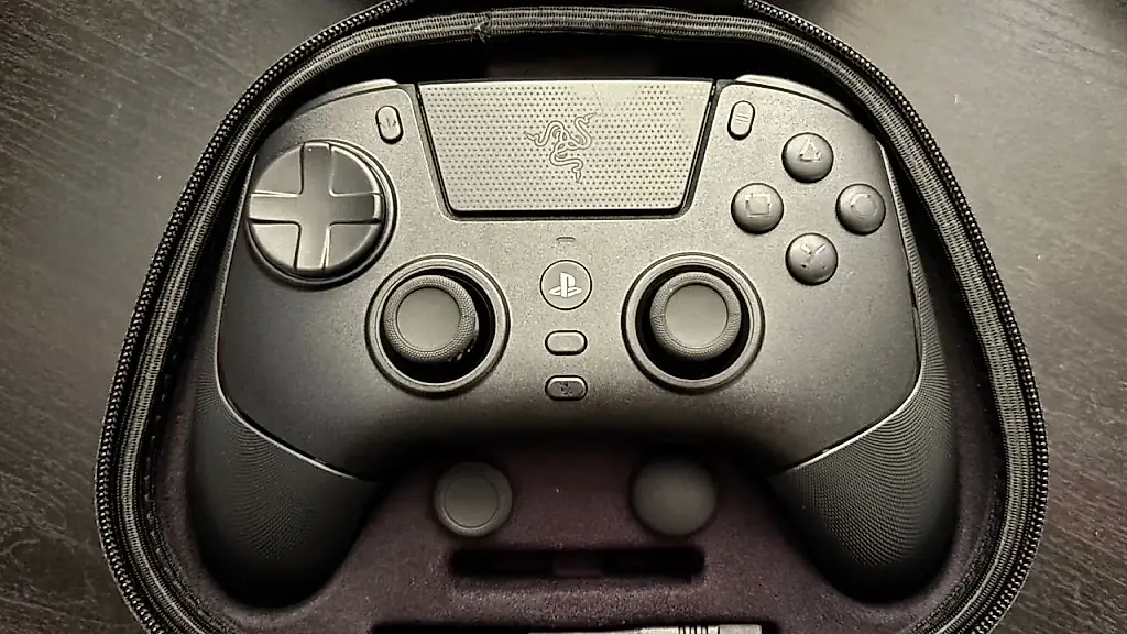 Razer Raiju V3 Pro: свежий взгляд на геймпады для PS5