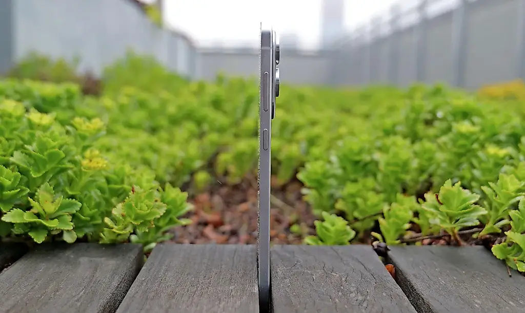 Samsung готовит Galaxy S26 Plus – без Edge, но с "плюсом"