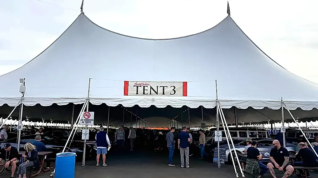 Barrett-Jackson 2026: clásicos sobre ruedas en la carpa número 3