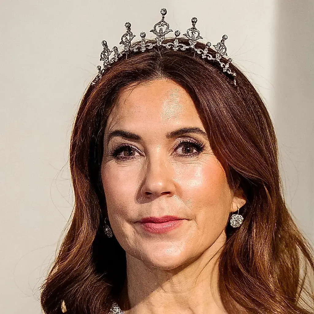 La corona que cambia de significado