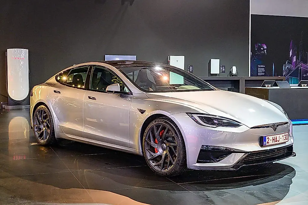 Tesla se despide de los Model S y X para hacer robots