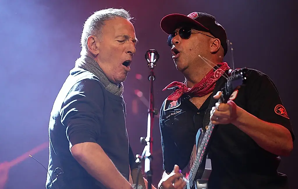Springsteen sale de las sombras