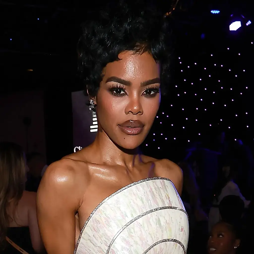 Cristales y armadura de Teyana Taylor