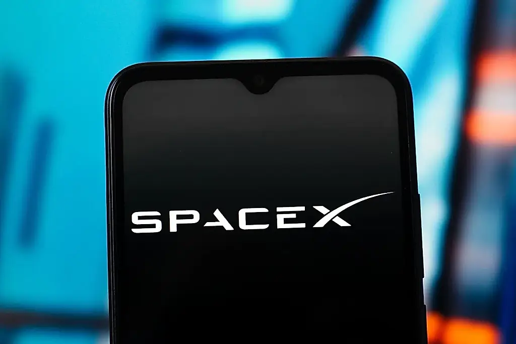 SpaceX se traga xAI