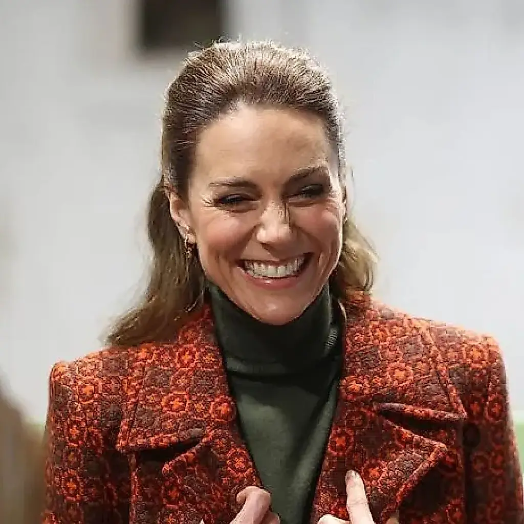 La princesa Kate luce un estilo retro
