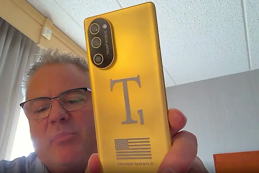 Trump Phone: la espera del siglo