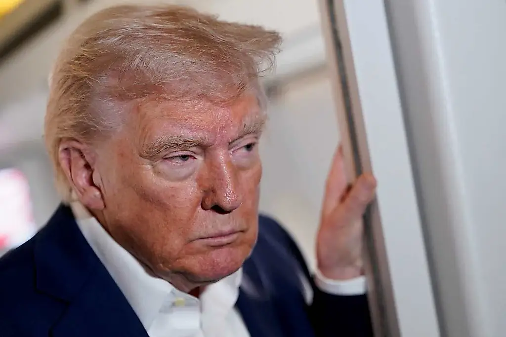 Трамп о человеческом товаре: смартфоны без ритуалов, а все остальные — в беде!