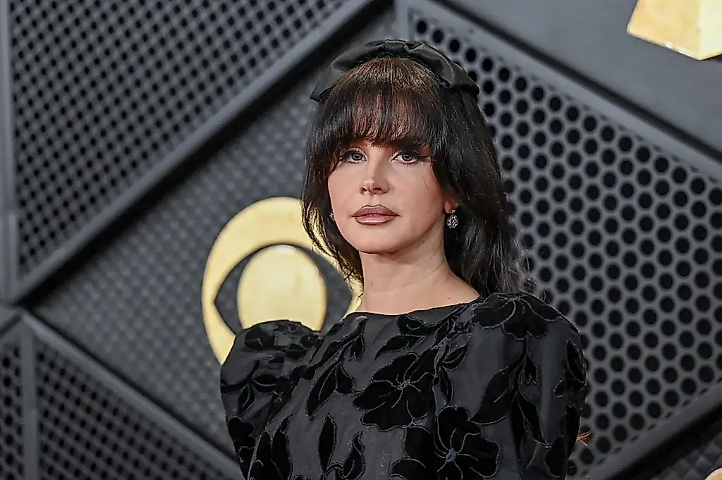 Lana vuelve a tener en vilo a sus fans
