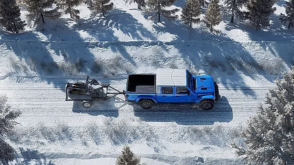 Jeep se suma a la ola blanca