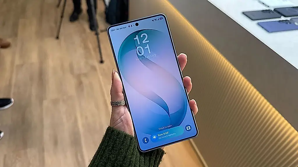 Galaxy S26 и битва за ИИ
