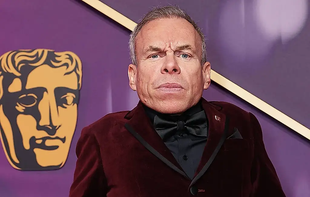 Warwick Davis, sobre la nueva adaptación de «Harry Potter»: será fiel a los libros