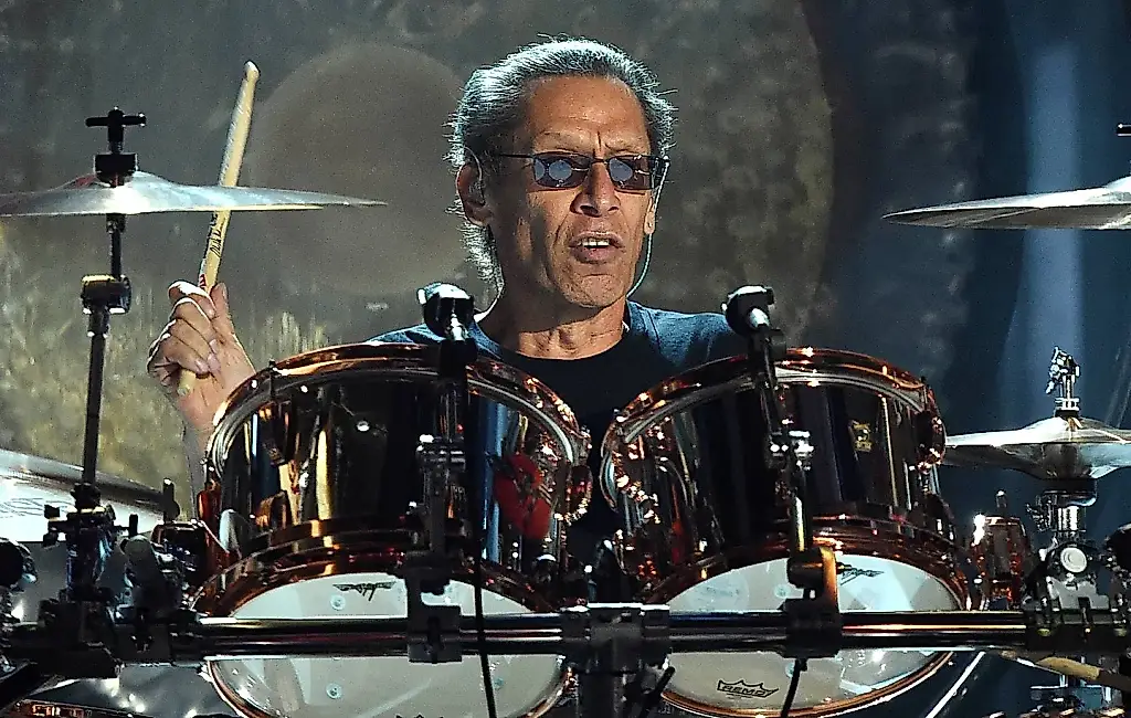 Alex Van Halen y Steve Lukather se unen para grabar un nuevo disco