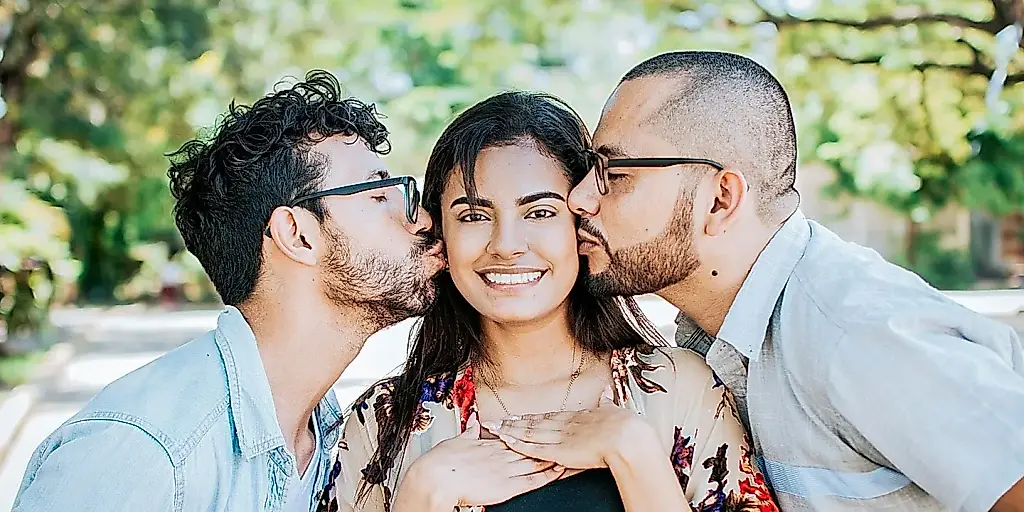 El mito de la superioridad de la monogamia: un nuevo estudio sacude los cimientos