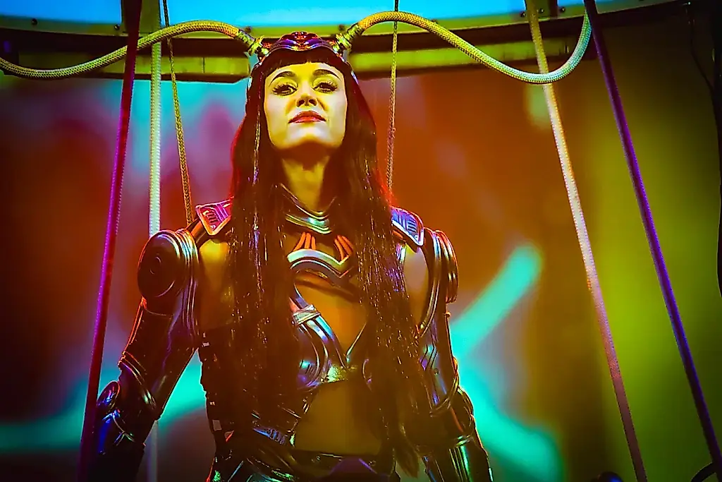 Katy Perry: una gira millonaria y un poco de solidaridad