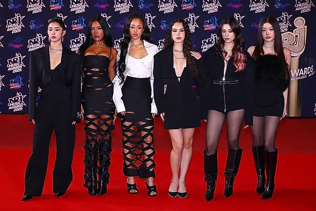 KATSEYE sueñan con cantar con Charli XCX