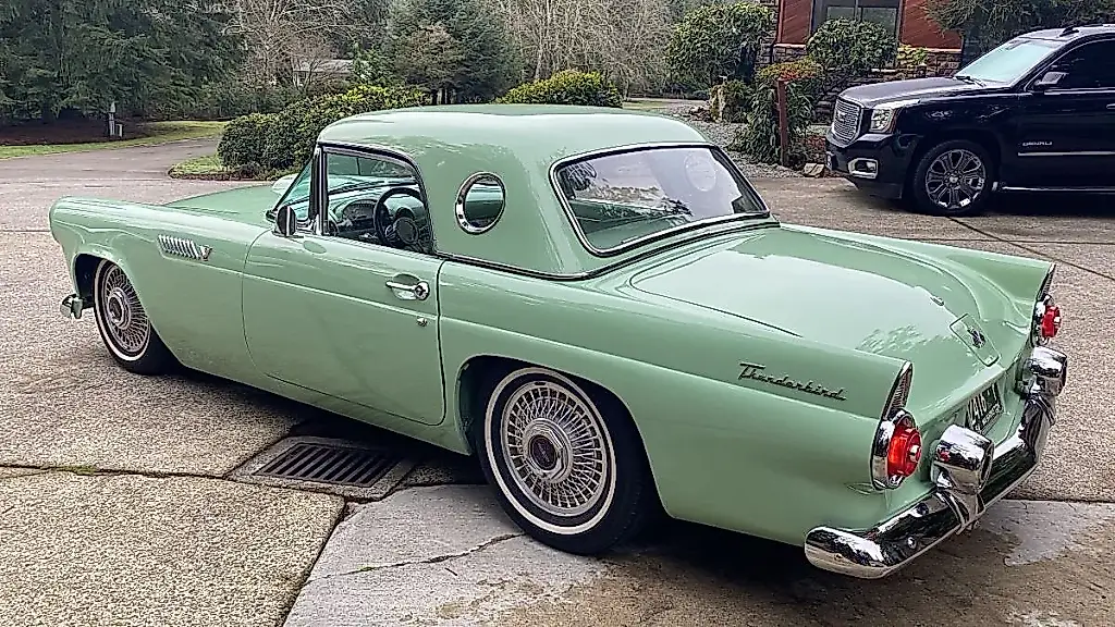 AutoHunter Spotlight: 1955 Ford Thunderbird Convertible