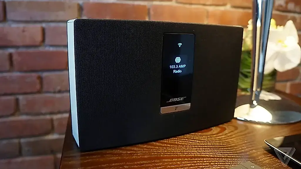 Bose entrega sus altavoces antiguos a merced de los programadores