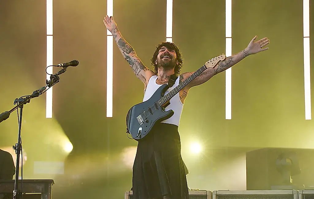 Biffy Clyro arrasan en Belfast: así arrancó su mayor gira, Futique