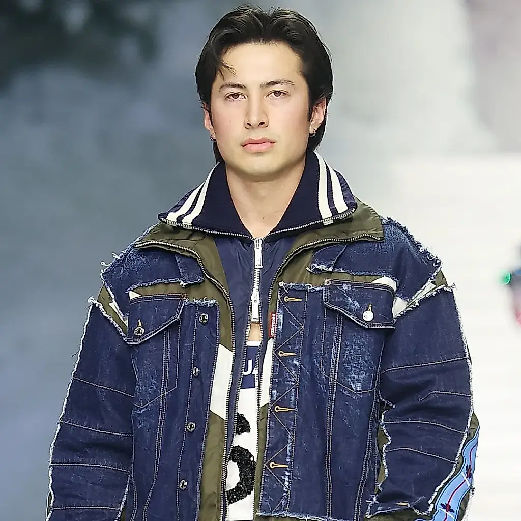 Hudson Williams: de las series a la pasarela, ahora en Dsquared2