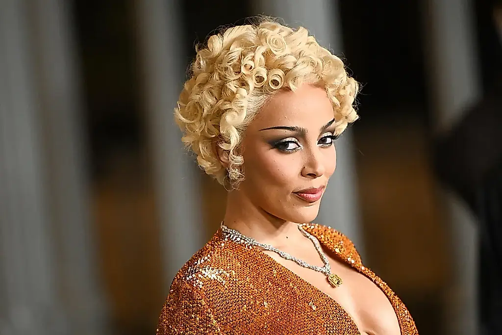 Doja Cat sale en defensa de Madonna