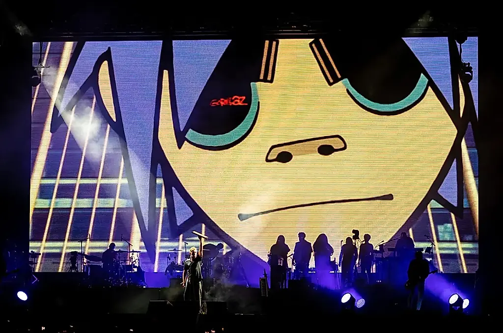 Gorillaz y Sparks: un dictador en el escenario
