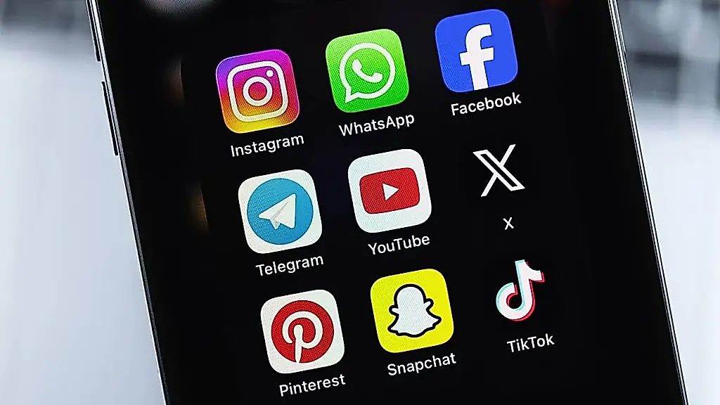 Los adolescentes burlan las prohibiciones de las redes sociales