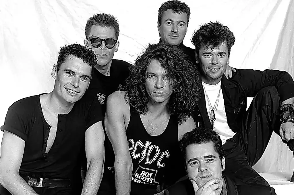 INXS recibe el premio Ted Albert