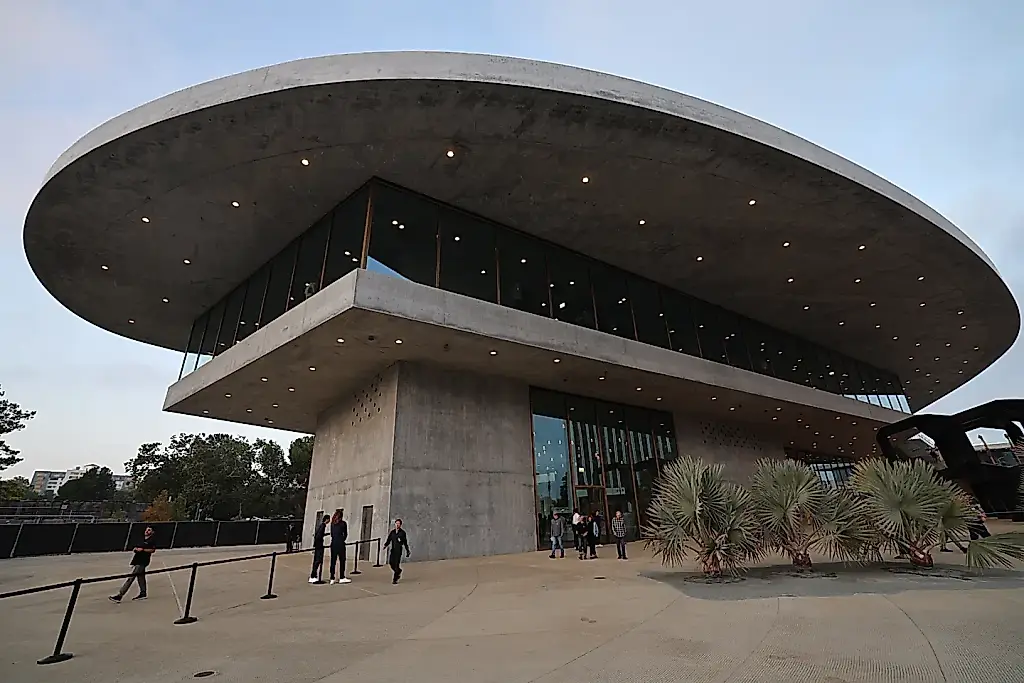 Новый дом LACMA открыт
