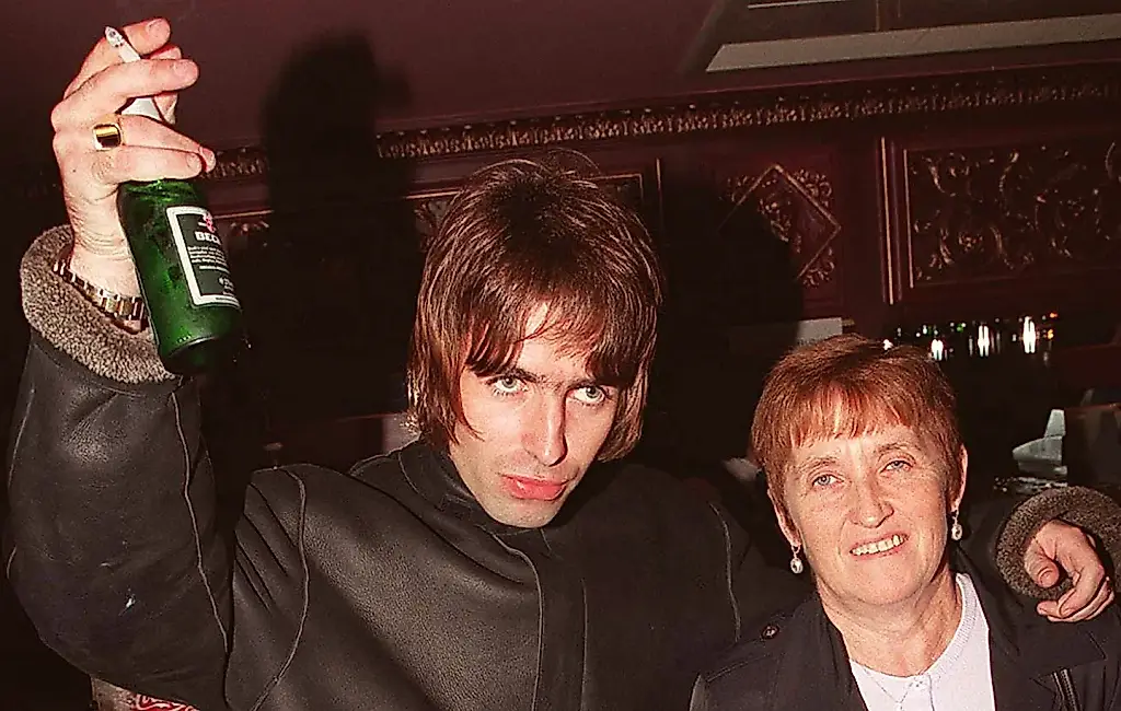 Su madre convenció a Liam